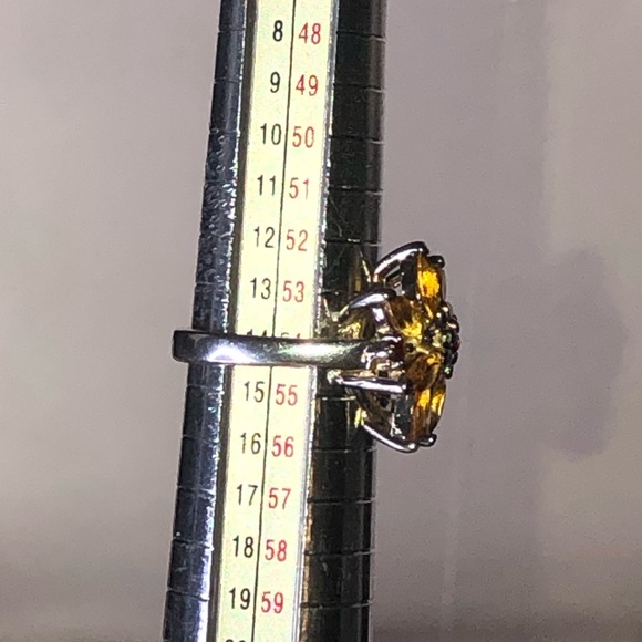Sterling Silver Golden Citrine and Red Garnet Faceted Flower Ring Sz 7 - Picture 11 of 17